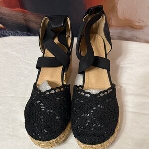 * NEW Black Espadrille Wedge Sandals SZ 9